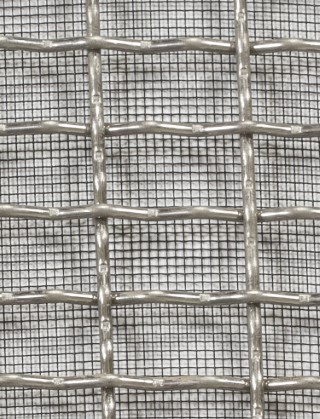 Crimped mesh 1X1 25 X 12.5 SS3042.5 SQUAREBLACKmesh