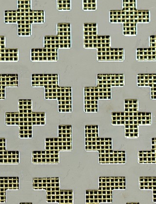 Iden stainless 2 X 1m with brass backing mesh cut to size