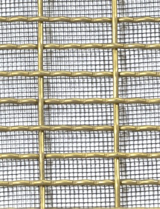 Crimped mesh 2 X 1 25 X 8 BRASS2 SQUAREBLACKmesh
