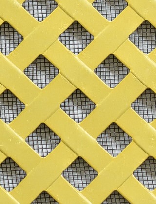 Rye Gold anodised 1X1m with black backing mesh