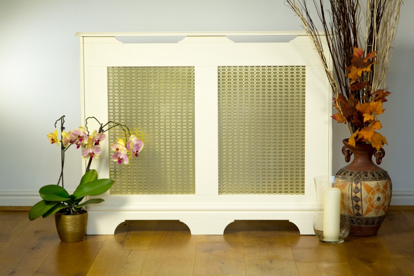 Slot & Diamond Gold anodised 2 X 1m with brass backing mesh 3