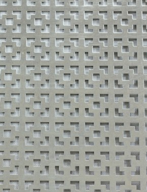 Dymchurch stainless 2 X 1m with black backing mesh 1