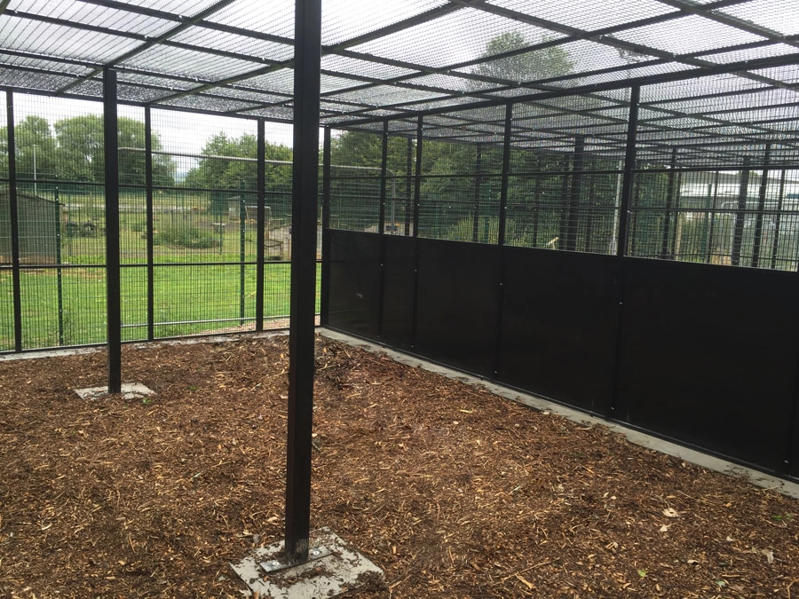 animal welfare center external cage 2
