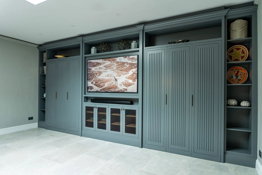 bespoke cabinety av grille