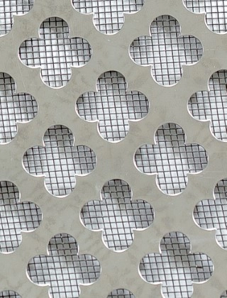 Large Club stainless 2 X 1m with black backing mesh cut to size