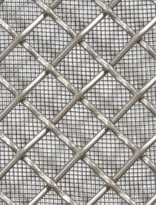 Crimped mesh 1X1 12.5 X 12.5 SS3162.5 DIAMONDBLACKmesh cut to size