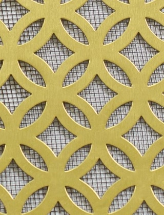 Inner Circle brass 2 X 1m with black backing mesh