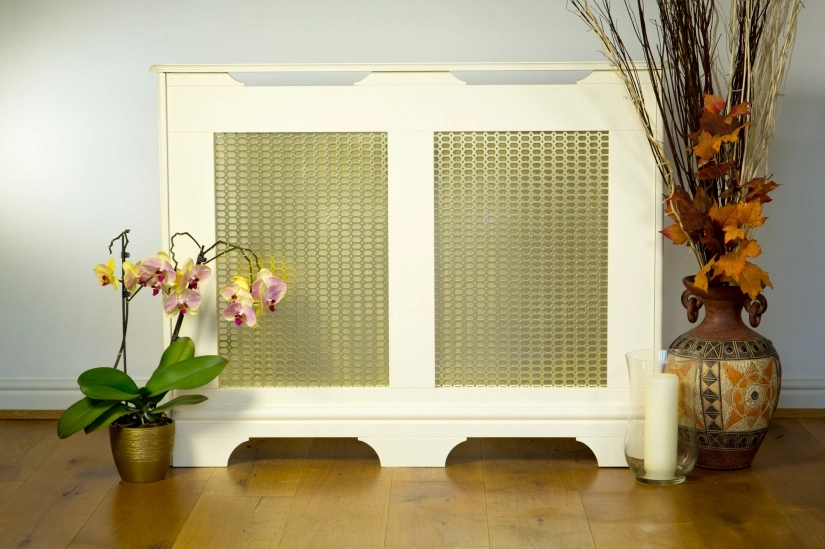 Slot & Diamond Gold anodised 2 X 1m with brass backing mesh 3