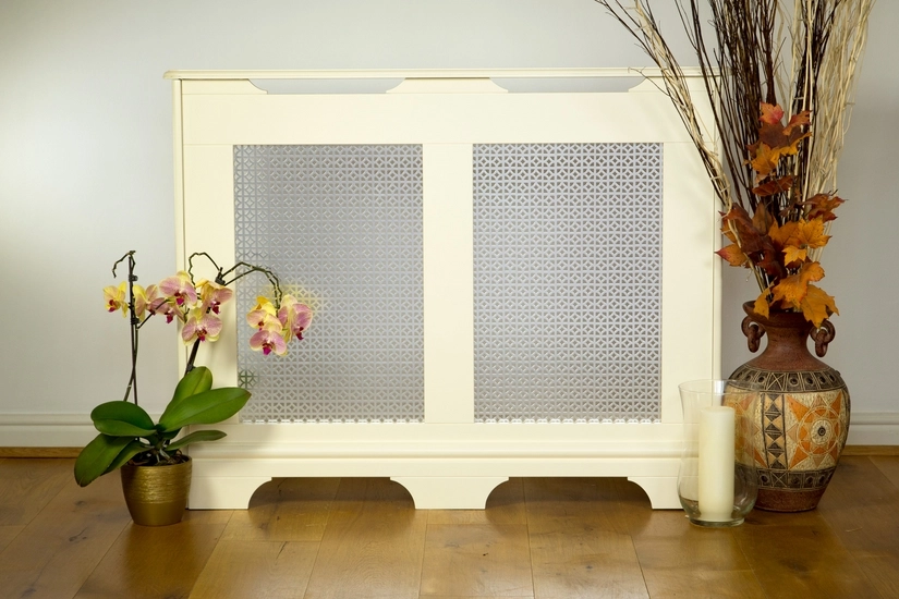 Ockley Silver anodised 2 X 1m with no backing mesh 3