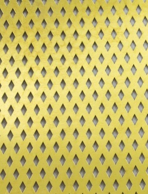 Small Diamond brass 1X1m with black backing mesh 1