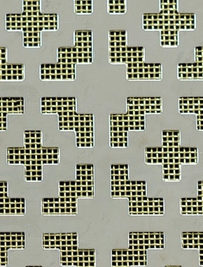 Iden stainless 2 X 1m with brass backing mesh cut to size