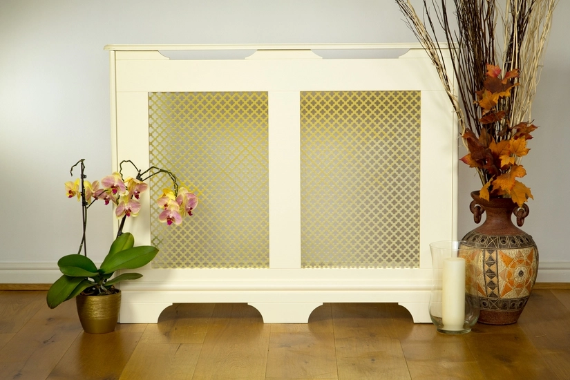 Large Club Gold anodised 2 X 1m with no backing mesh 3