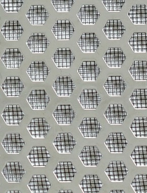 Honeycomb stainless 1X.665m with black backing mesh cut to size 0