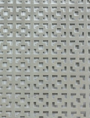 Dymchurch stainless 2 X 1m with black backing mesh 1