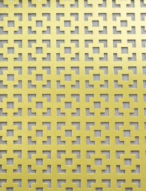 Dymchurch brass 1X1m with black backing mesh 1