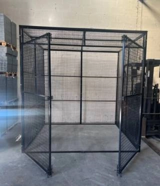 Mesh panel 2x1x3.5mm 2400 x 2400 door